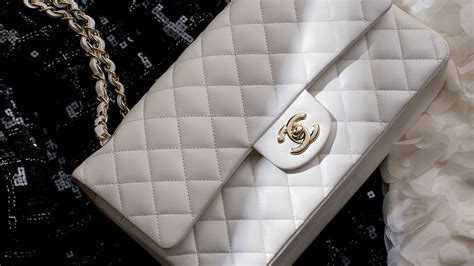 chanel 11.12 kaufen|Chanel 11 12 bag white.